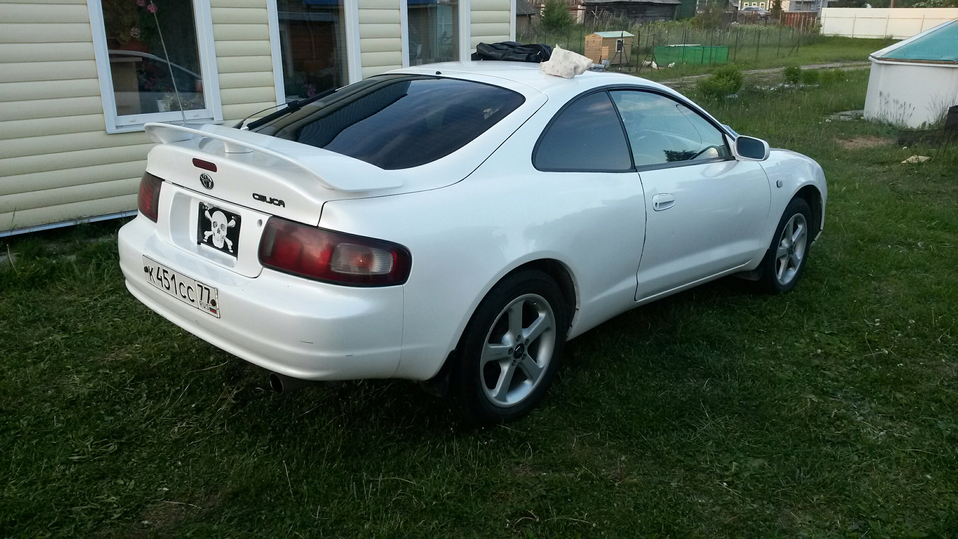 Toyota Celica задний привод Старая 86