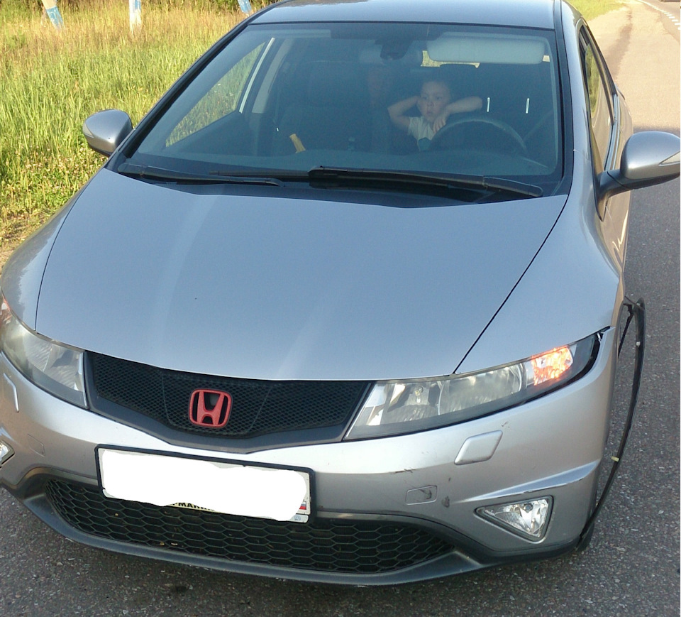 Летающая резина — Honda Civic 5D (8G), 1,8 л, 2011 года | ДТП | DRIVE2