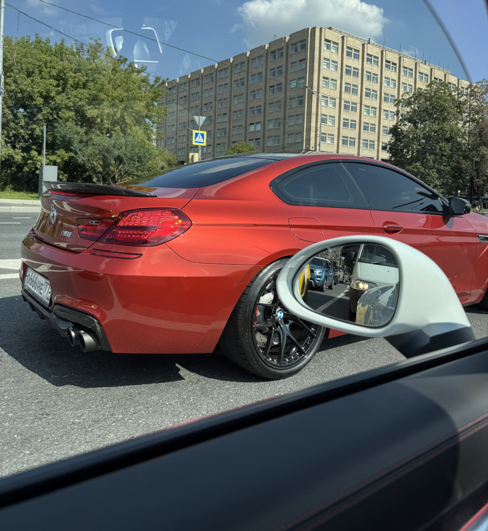 Посматривал на м-ки и иногда пускал слюни. M-ки в оранжевых, фиолетовых, зеленых и красных цветах — это прекрасно! — Porsche Panamera (2G) 971