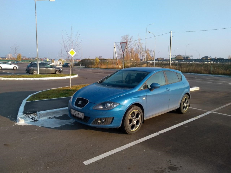 фото на грязном — SEAT Leon (Mk II)