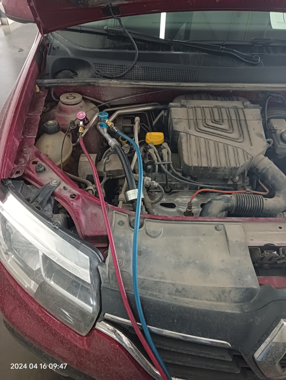 Трубка кондиционера. Небольшой ремонт — Renault Sandero Stepway (2G), 1 ...