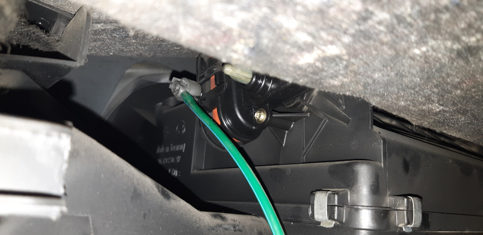 Пронзительный писк в салоне w210 — Mercedes-Benz E-class (W210), 2,8 л ...