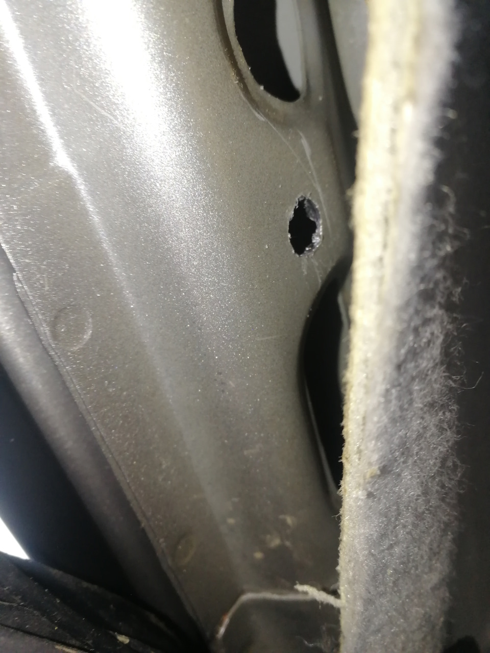 Окончательное отверстие диаметром 9 мм — Chevrolet Niva (1G)