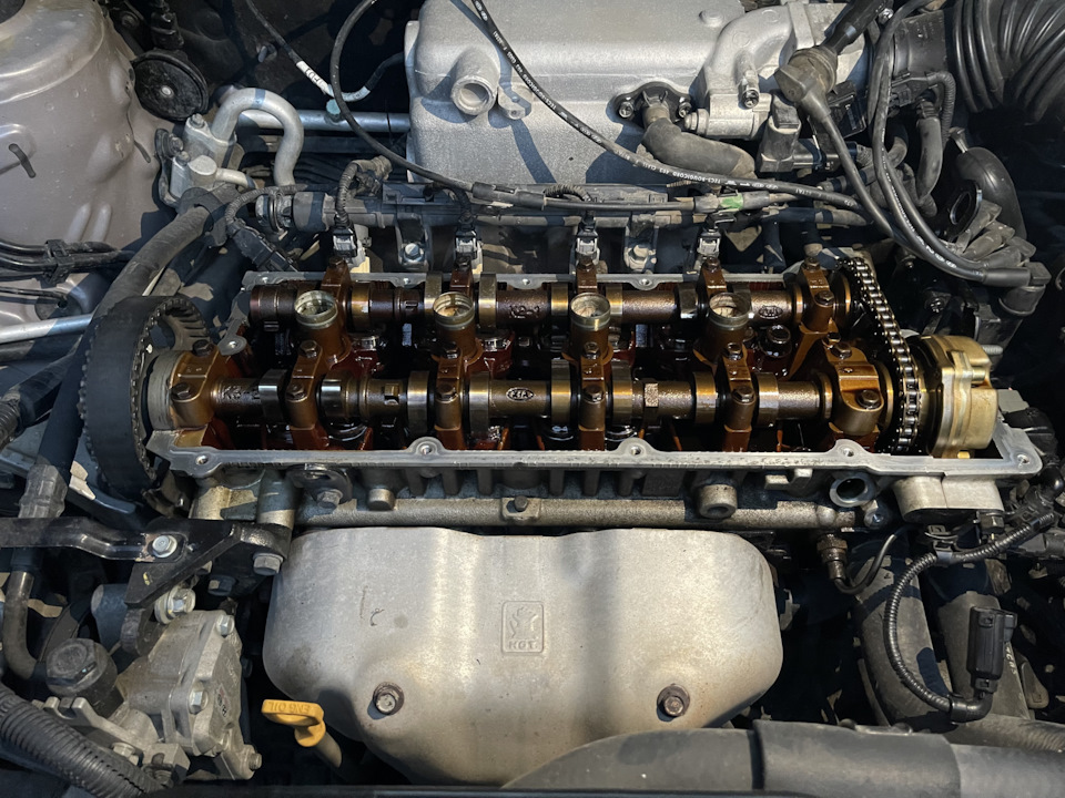 Прокладка клапанной крышки дубль 3 — KIA Sportage (2G), 2 л, 2008 года ...