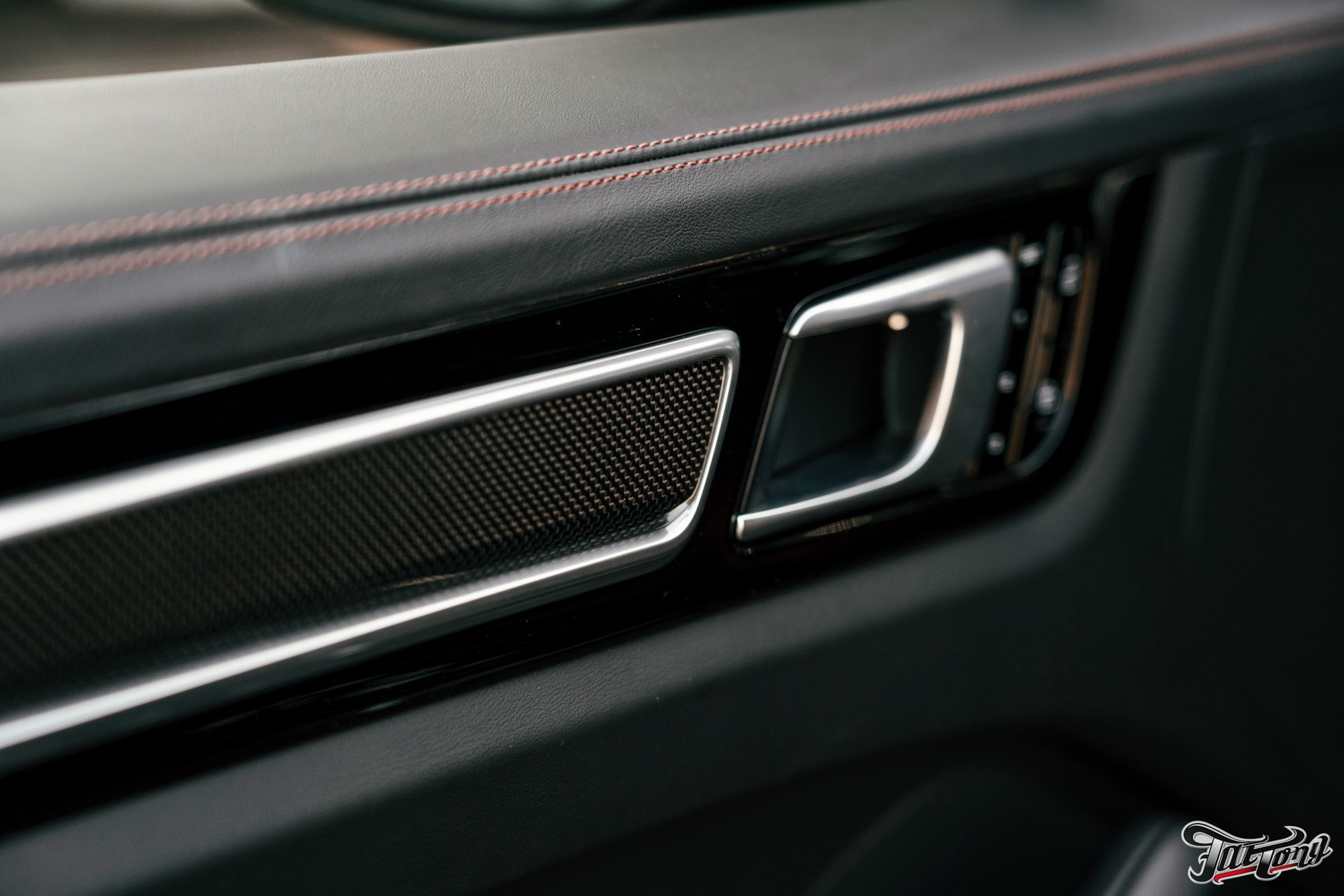 Porsche Cayenne GTS. Ламинация карбоном элементов в салоне — FatTony на ...
