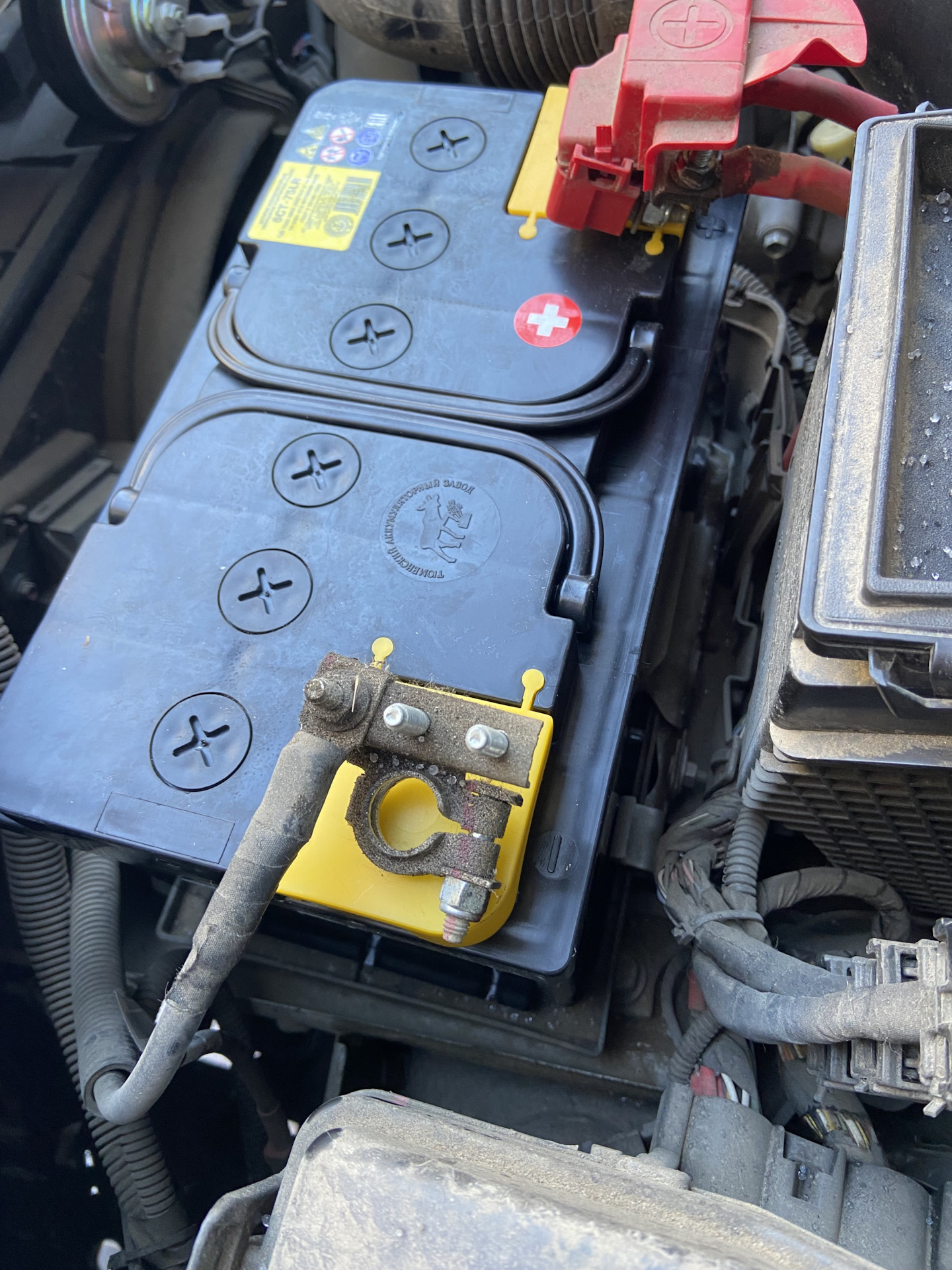 28. Аккумулятор, дворники — Lada XRAY Cross, 1,6 л, 2021 года ...