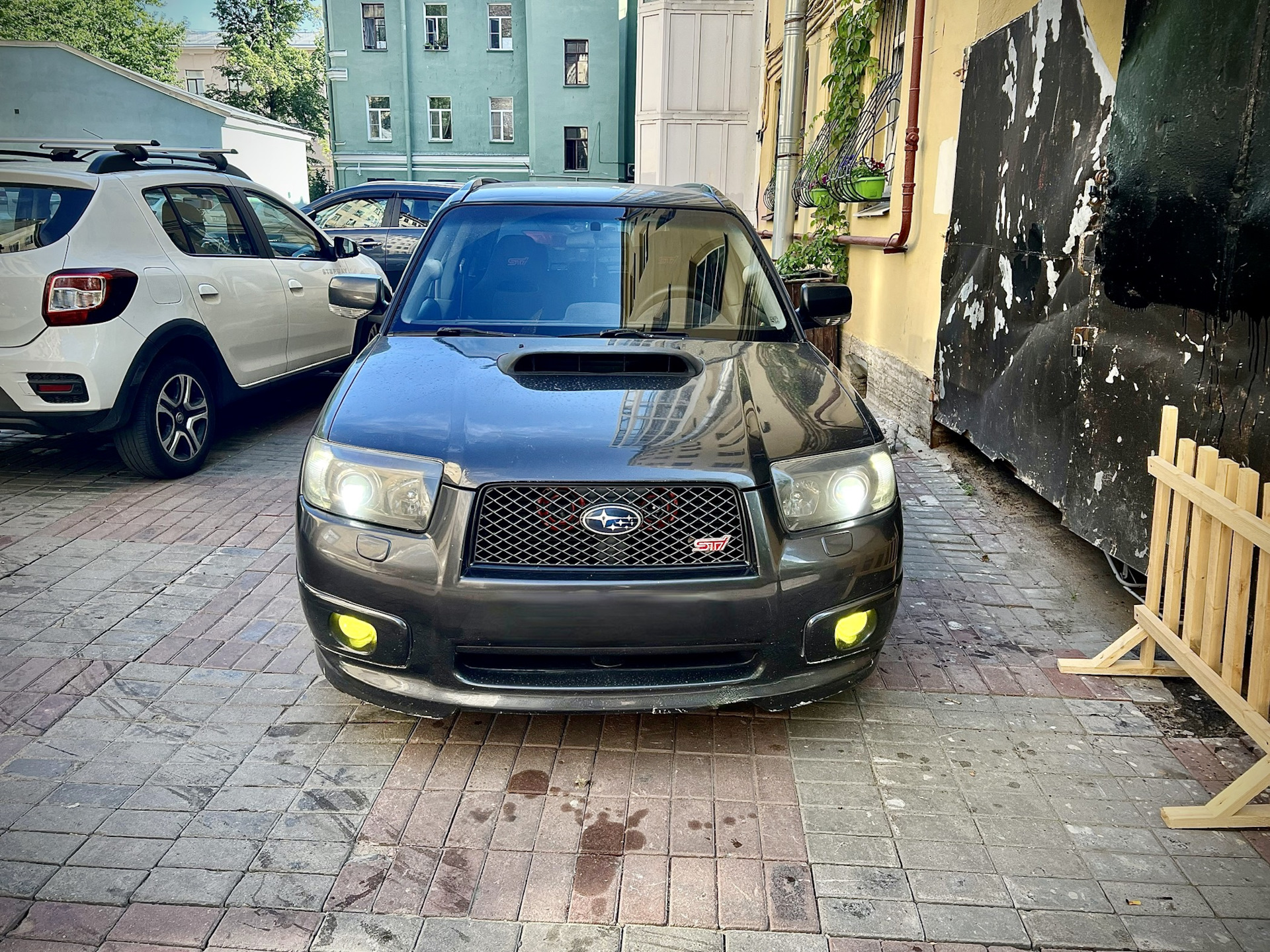 Установка сигналов Hella — Subaru Forester (SG), 2,5 л, 2007 года ...