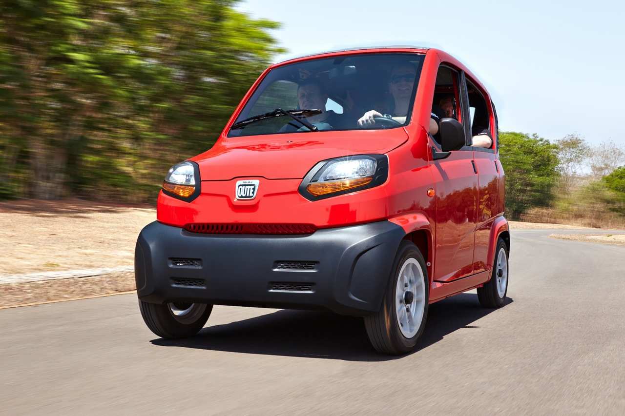 Bajaj Qute i