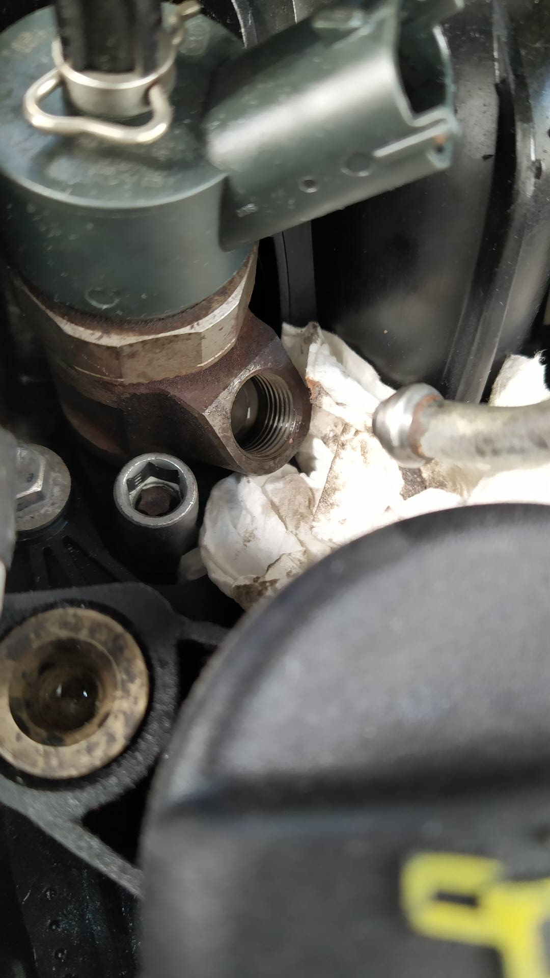 А форсунка все течет и течет по плану… — Ford Focus Wagon II, 1,6 л ...