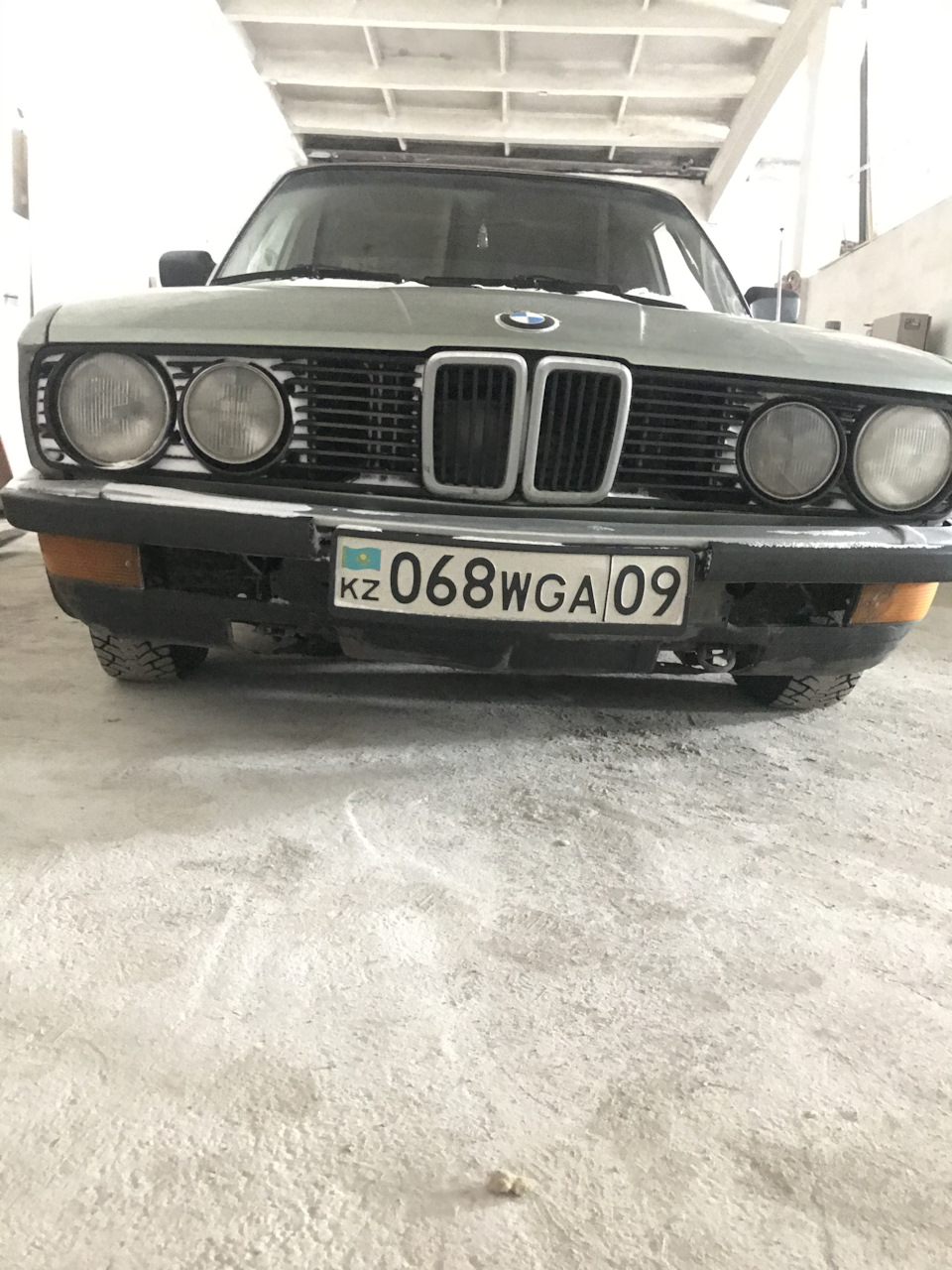 Установка фартука из стеклопластика — BMW 5 series (E28), 2 л, 1982 года |  стайлинг | DRIVE2