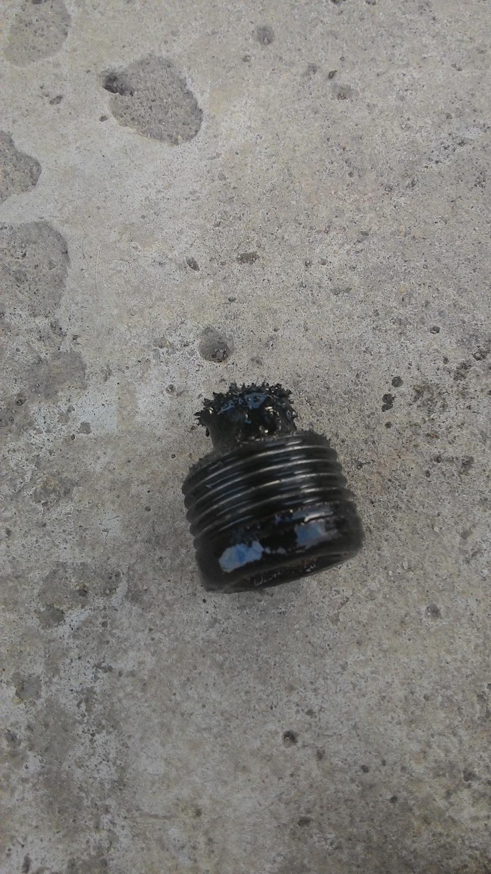 Новое масло в задний мост — ГАЗ Соболь, 2,4 л., 2008 года | плановое ТО ...