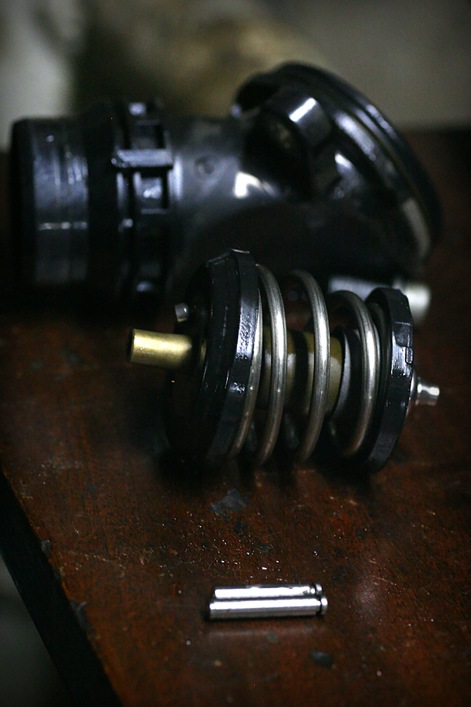 Помпа. Сравнение сток штока и укороченного. Всего-то 2мм разница, но… — Skoda Yeti