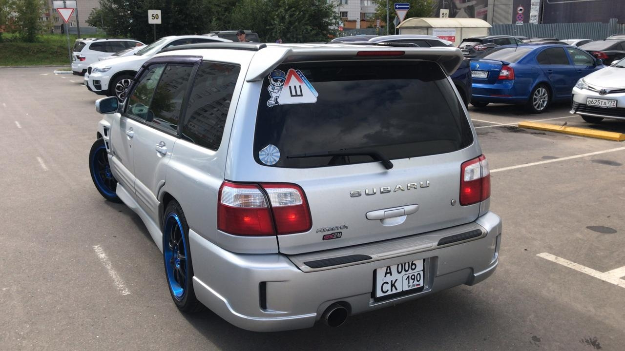 Прошить субару. Субару Форестер сти 2м. Тюнинг Субару Форестер sf5. Subaru Forester SF Silk. Квадратный номер Субару Форестер СФ.