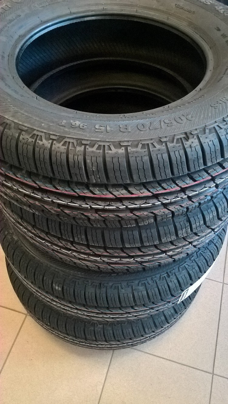 Летняя резина для CR-V RD1: Barum Bravuris 4x4 205/70 R15 — Honda CR-V ...