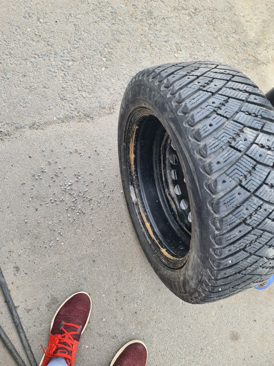 Дошиповка (скорее перешиповка) зимней резины — Opel Astra H, 1,3 л ...