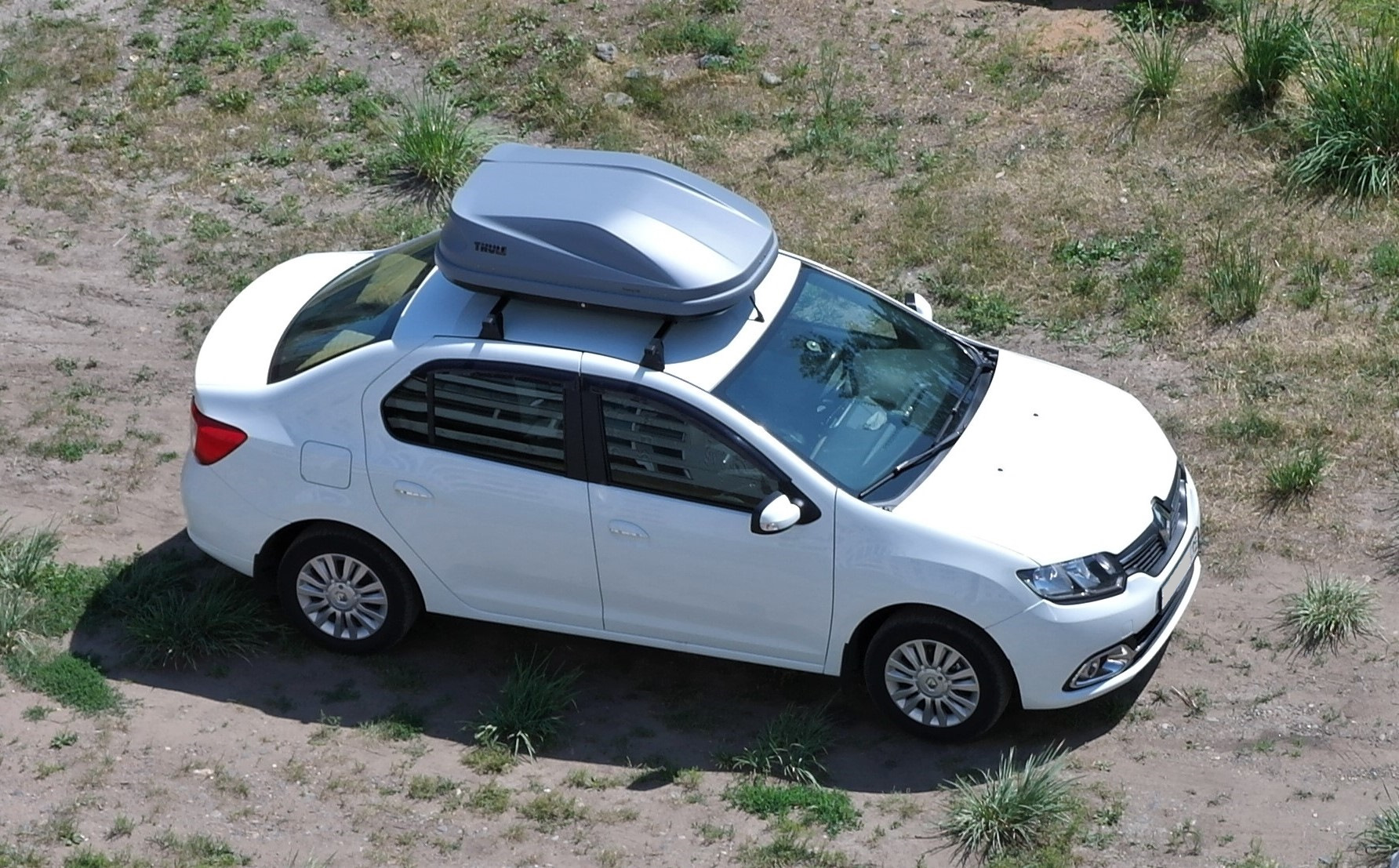 Бокс на крышу THULE Touring 100 — Renault Logan (2G), 1,6 л, 2014 года |  аксессуары | DRIVE2