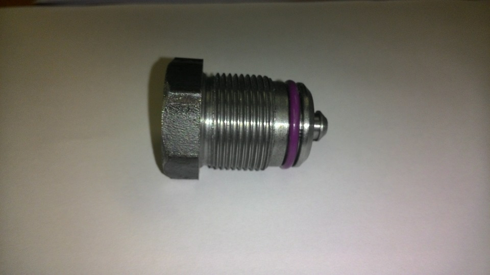 Заглушка радиатора кондиционера. Заглушка радиатора кондиционера. Радиатор кондиционера ford fiesta mk5. Замена радиатора автокондиционера. Заглушка радиатора кондиционера.