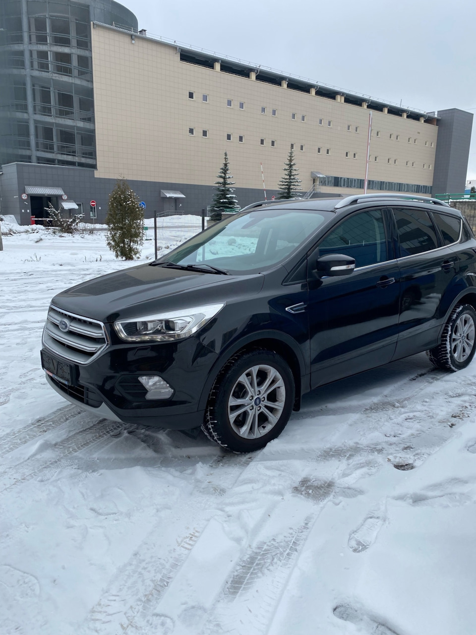 HELP! Тускло горит дневной свет/габарит — Ford Kuga (2G), 2,5 л, 2017 года  | поломка | DRIVE2