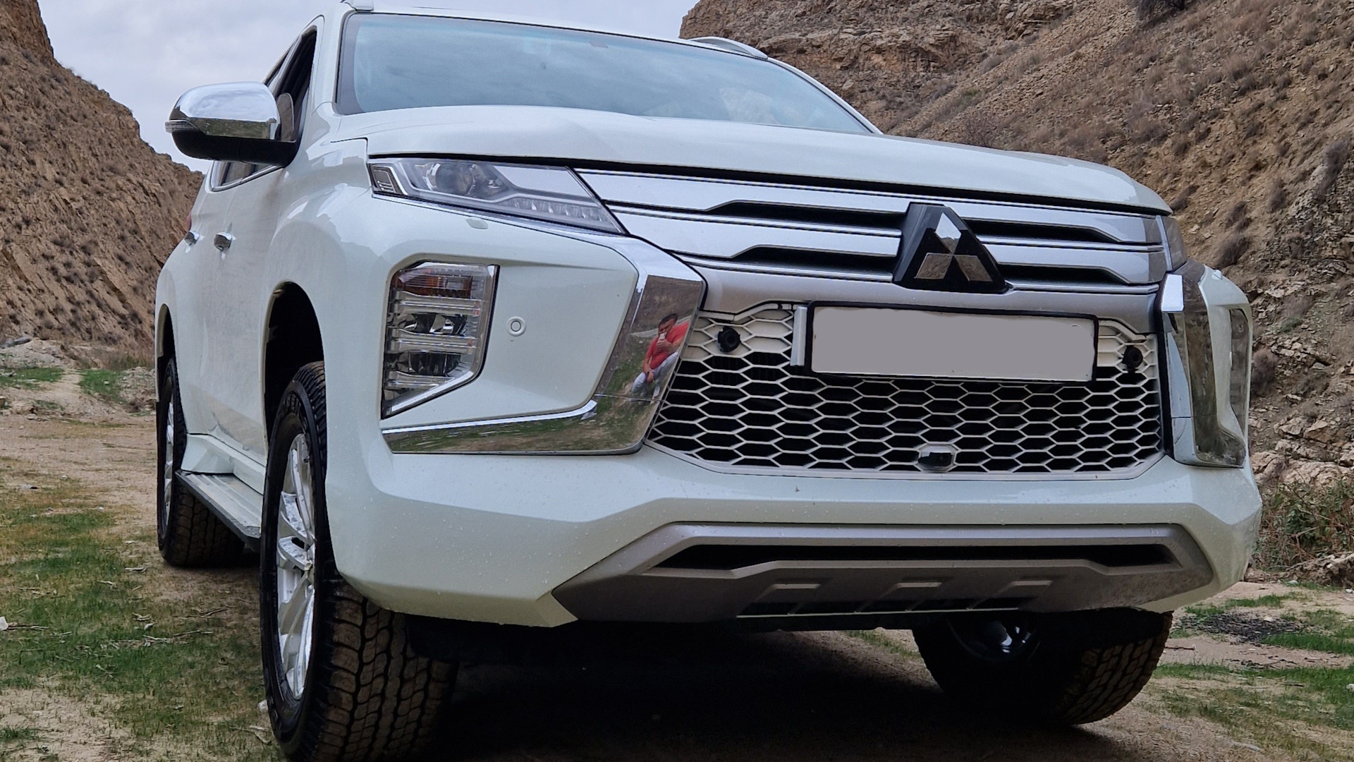 Mitsubishi Montero Sport (3G) 3.0 бензиновый 2023 | Е61 