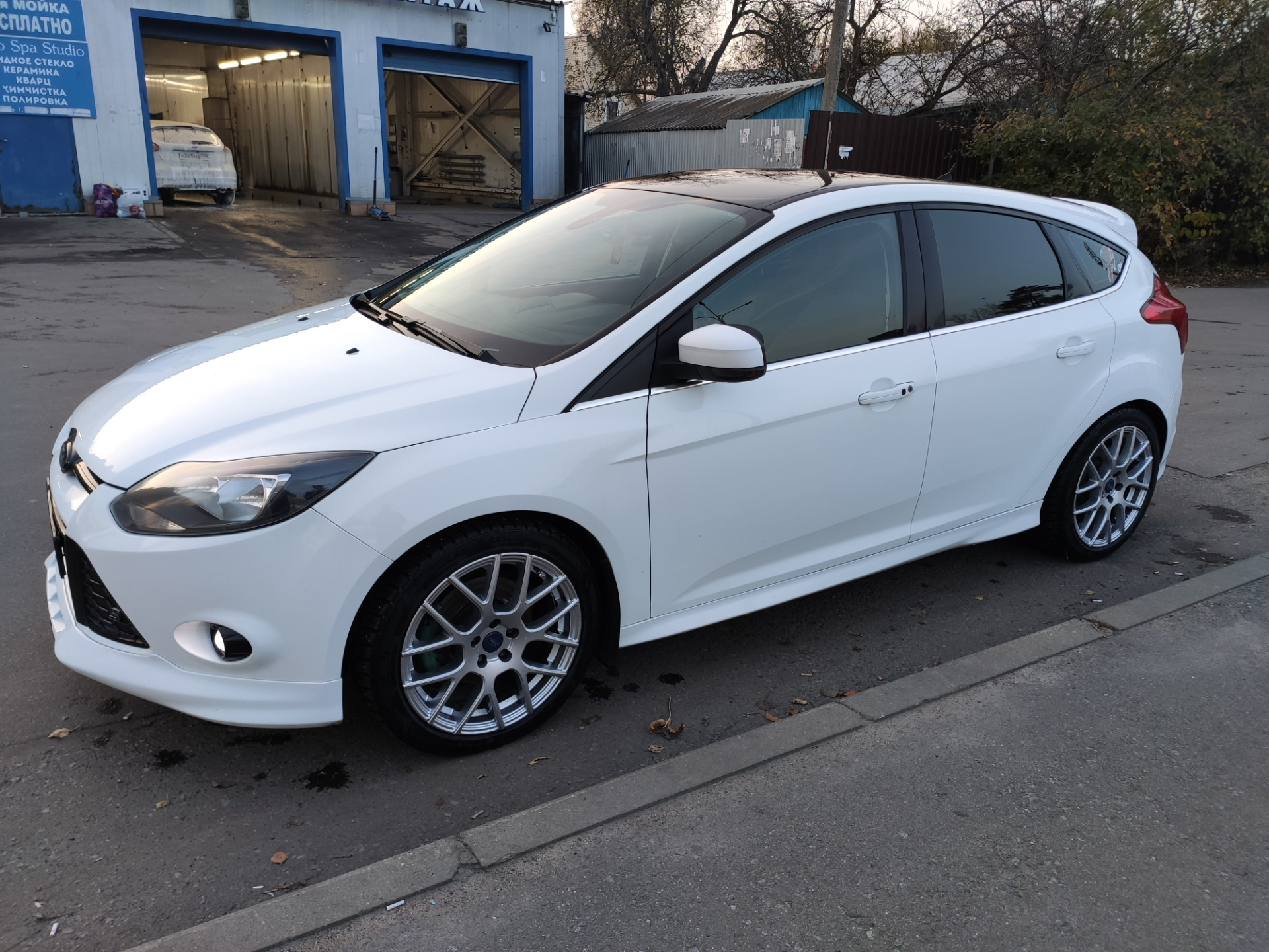 Skad Stiletto Selena 8jx18 ET40 5x108 — зимний сет-ап 2020=) — Ford Focus  III Hatchback, 1,6 л, 2011 года | колёсные диски | DRIVE2