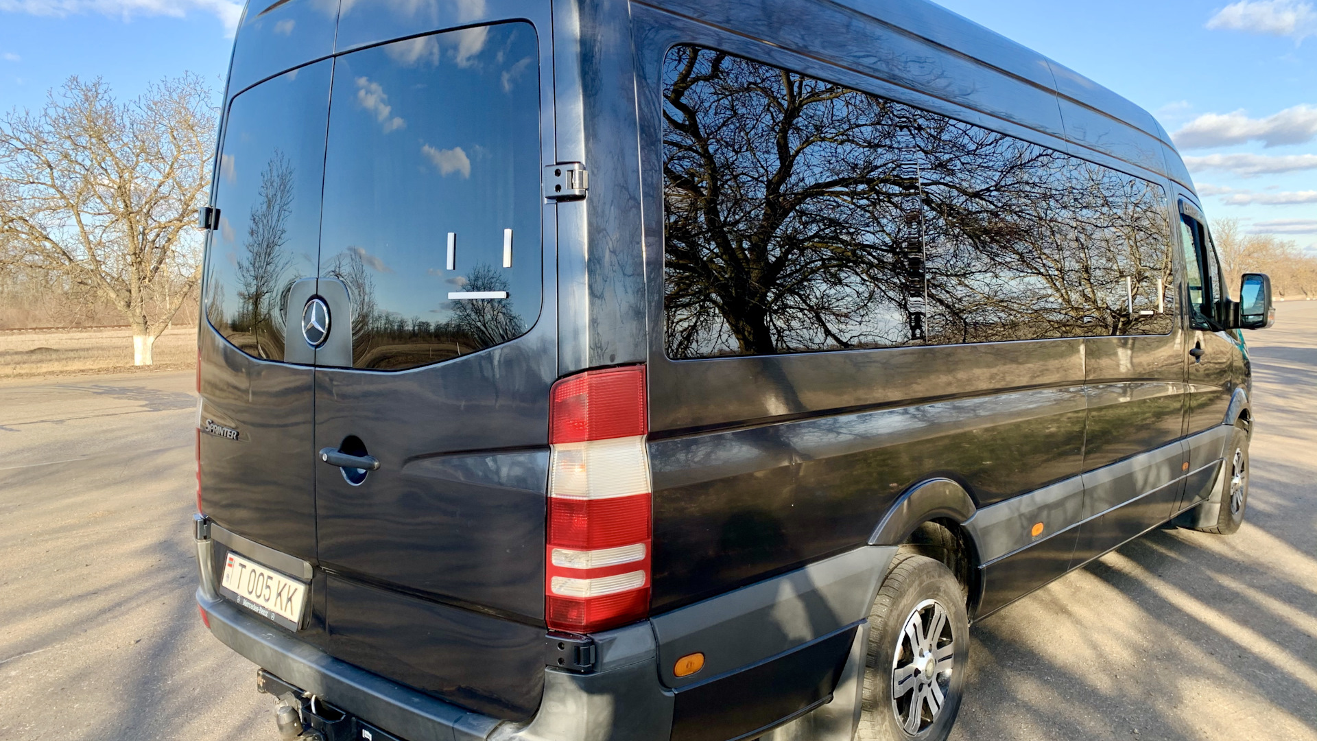 Mercedes-Benz Sprinter (2G) 2.2 дизельный 2009 | ♠️ Чёрный Дельфин ♠️ на  DRIVE2