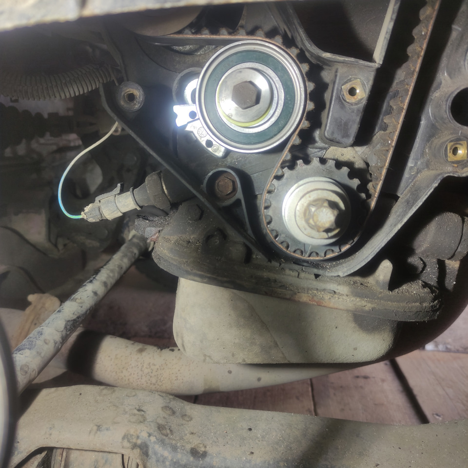 Натяжение ремня ГРМ. — Opel Astra F, 1,4 л, 1997 года | своими руками ...