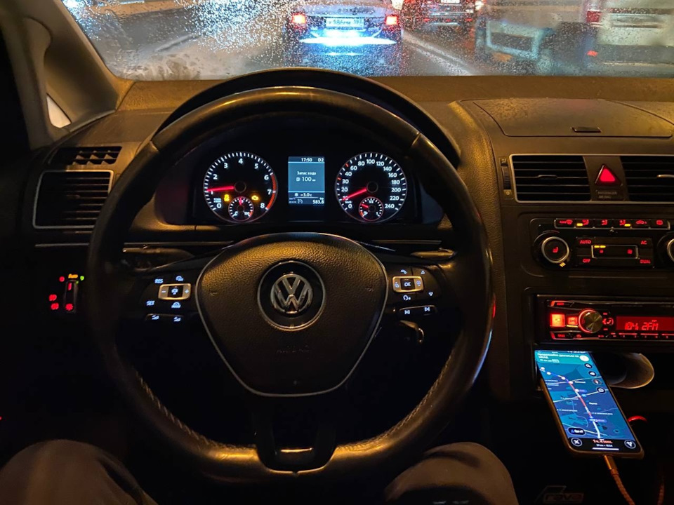 Заменил руль с 12 на 18 кнопок — Volkswagen Touran (1G), 1,4 л, 2010 ...