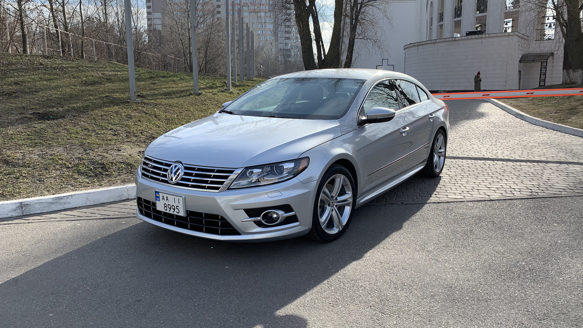 Volkswagen Passat CC 2.0 бензиновый 2014 | R-line 2.0 TSI на DRIVE2