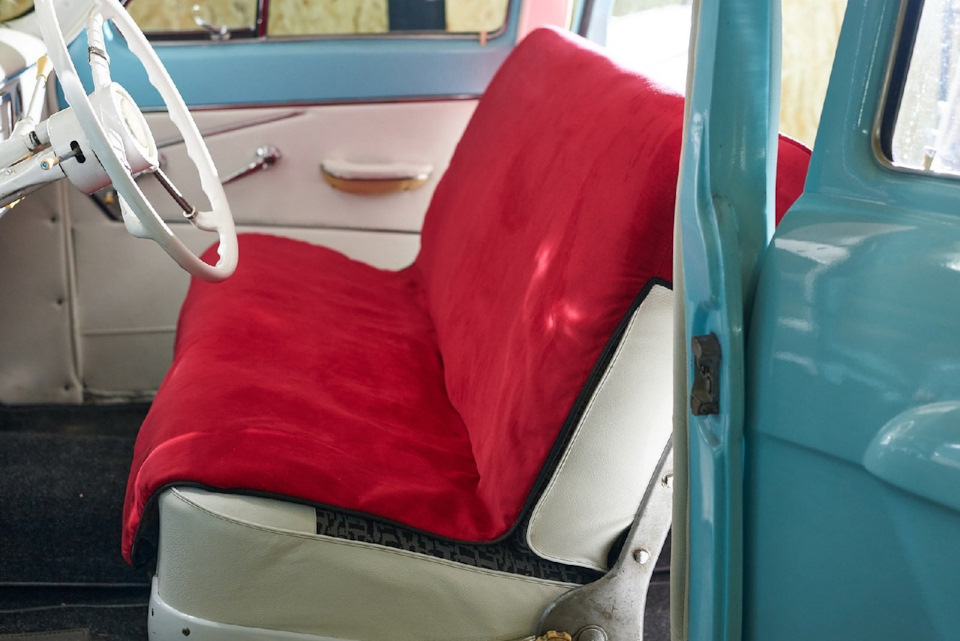 Накидка на переднее сидение газ 21. — ГАЗ 21, 2,4 л, 1969 года ...