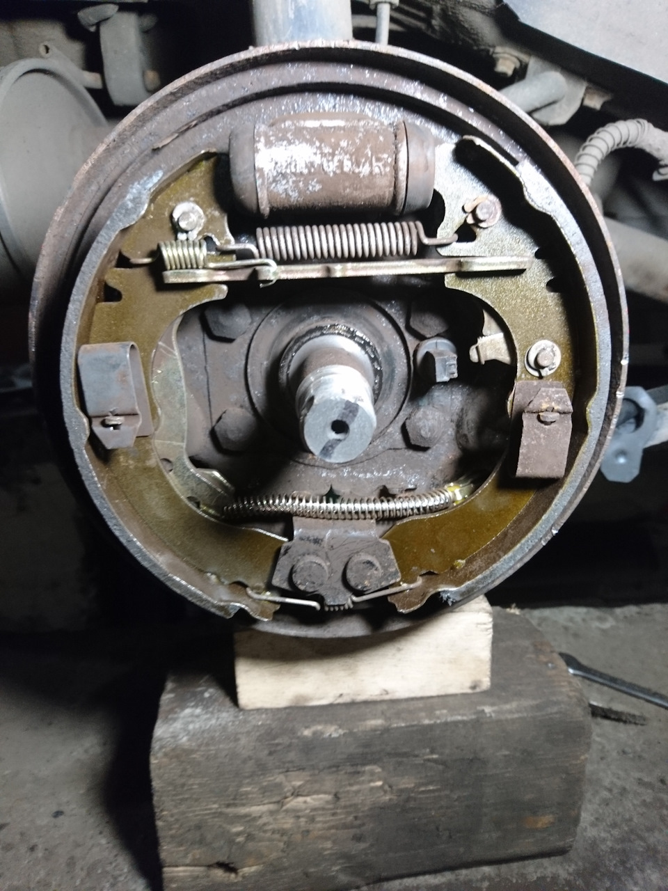 Вопрос про задние барабаны. - Geely CK, 1,5 л, 2012 года своими руками DRIVE2