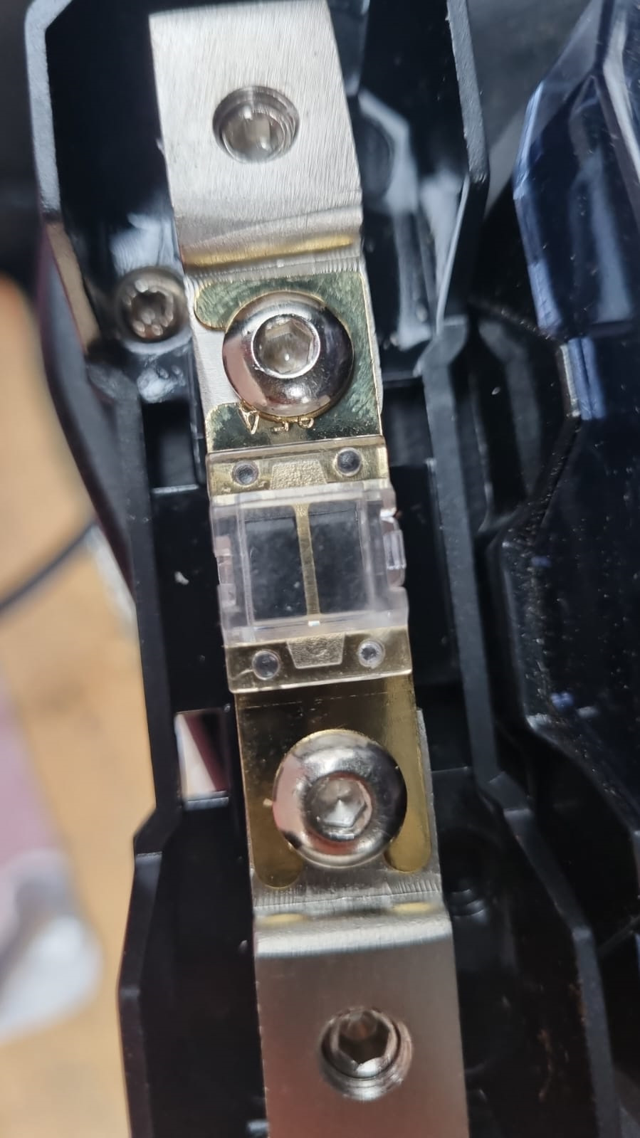 Замена предохранителя топливного насоса — Toyota Celica (200), 2 л ...