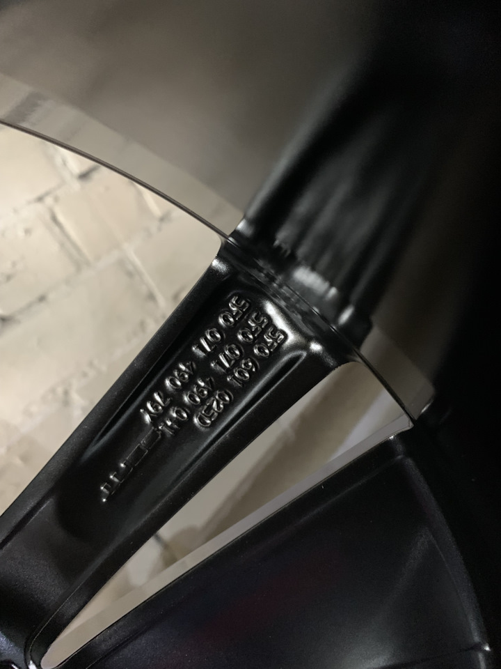 Литые диски VAG 7,5Jx18 ET51 5x112 на Volkswagen Golf Mk7, SEAT Leon ...