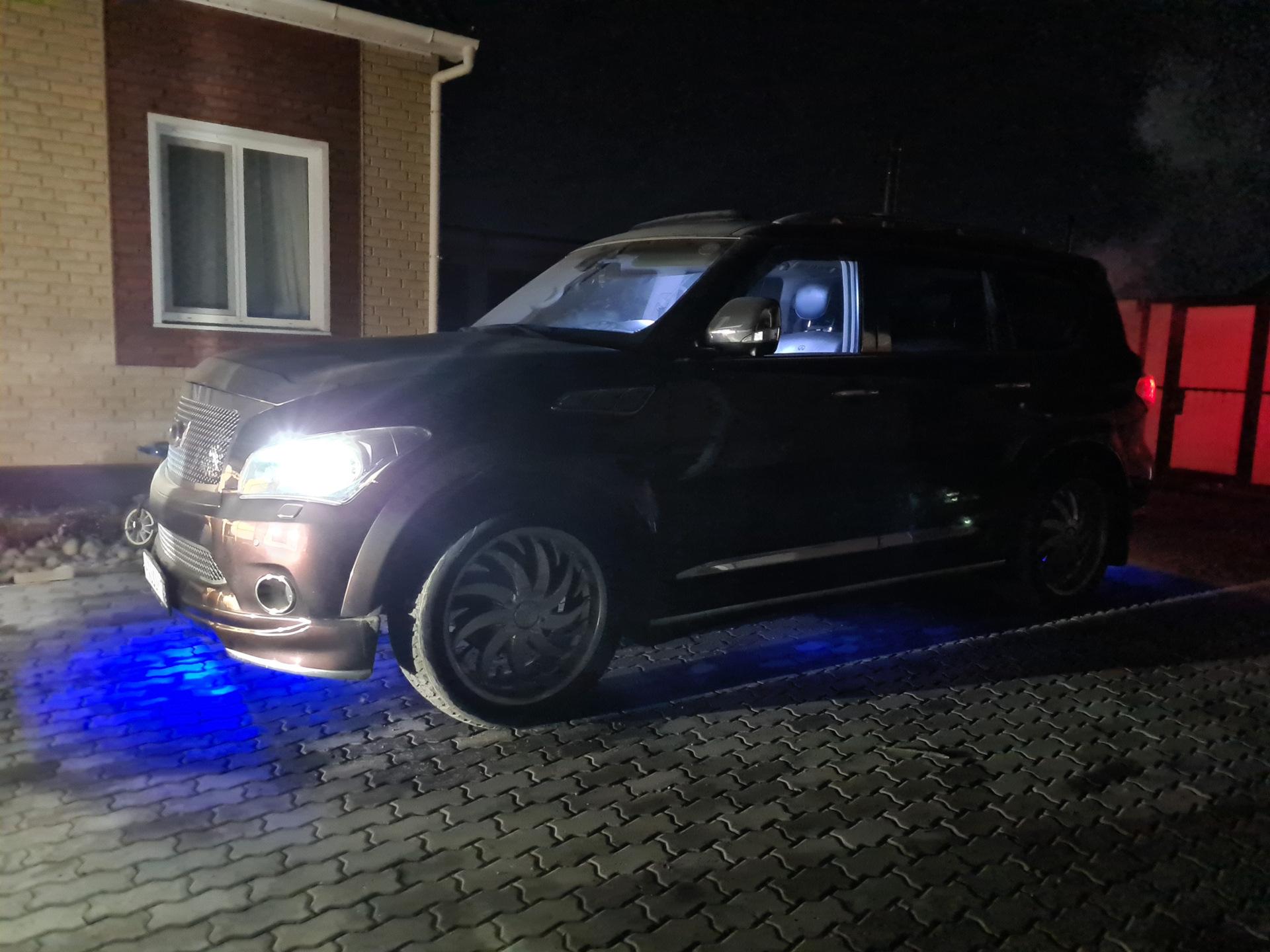 Long way. New home. — Infiniti QX56 (2G), 5,6 л, 2010 года | продажа машины  | DRIVE2