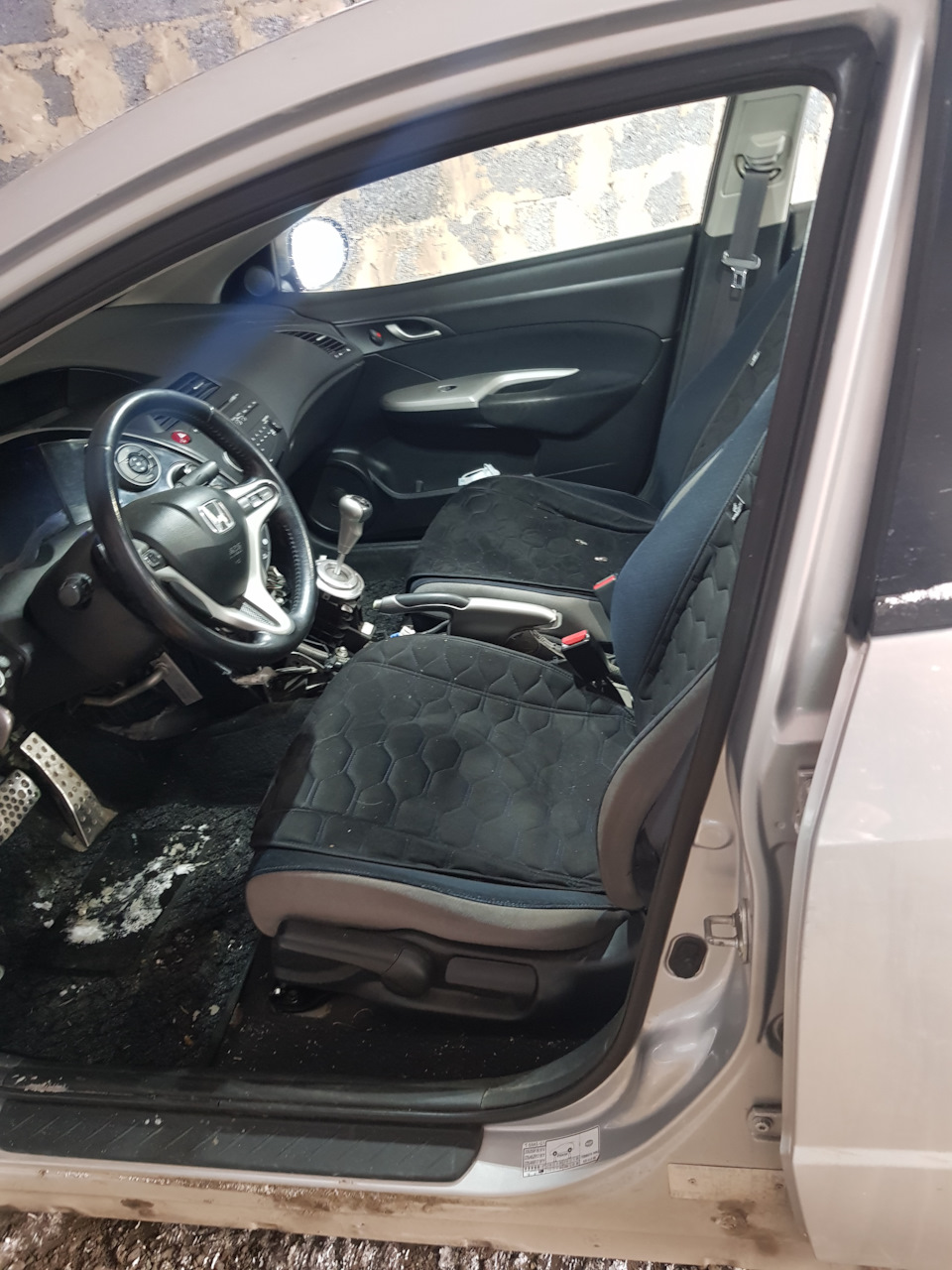 Замена лампочек освещения салона на диодные — Honda Civic Hatchback (8G ...