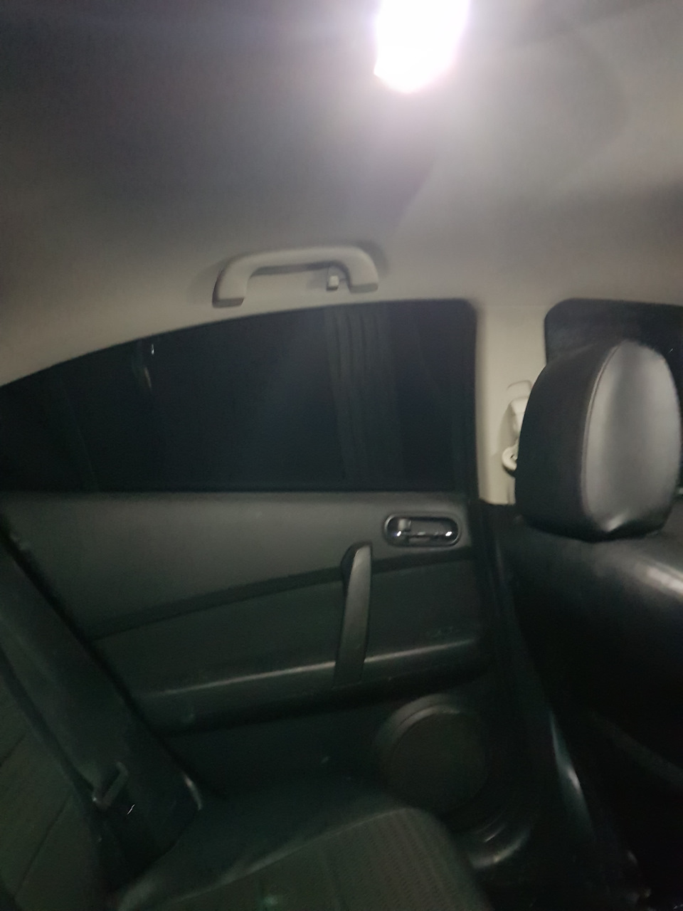 6. Замена ламп освещения салона и номерного знака на диодные — Mazda 6 ...