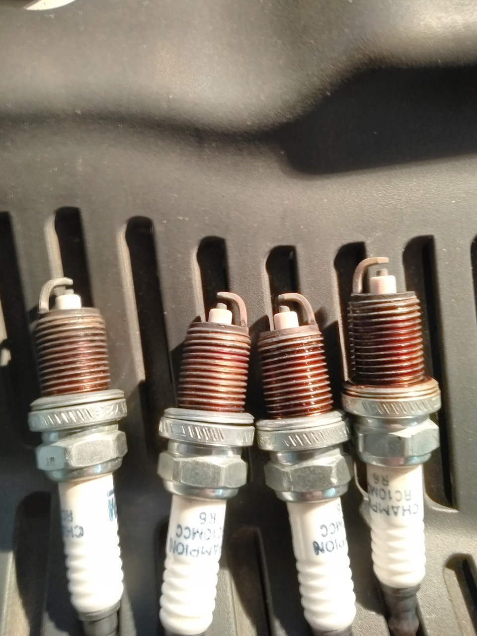 Замена свечей Опель Астра J