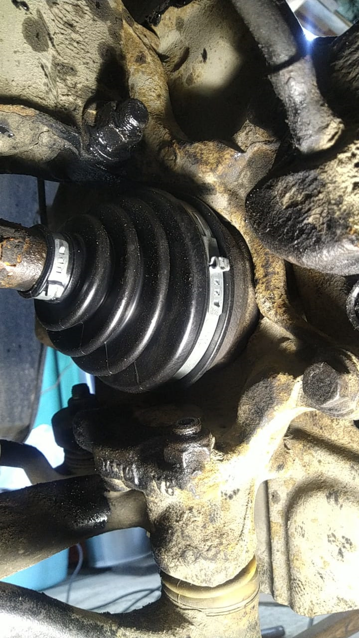 Лопнул пыльник ШРУСа :( — BMW X5 (E53), 3 л, 2005 года | поломка | DRIVE2