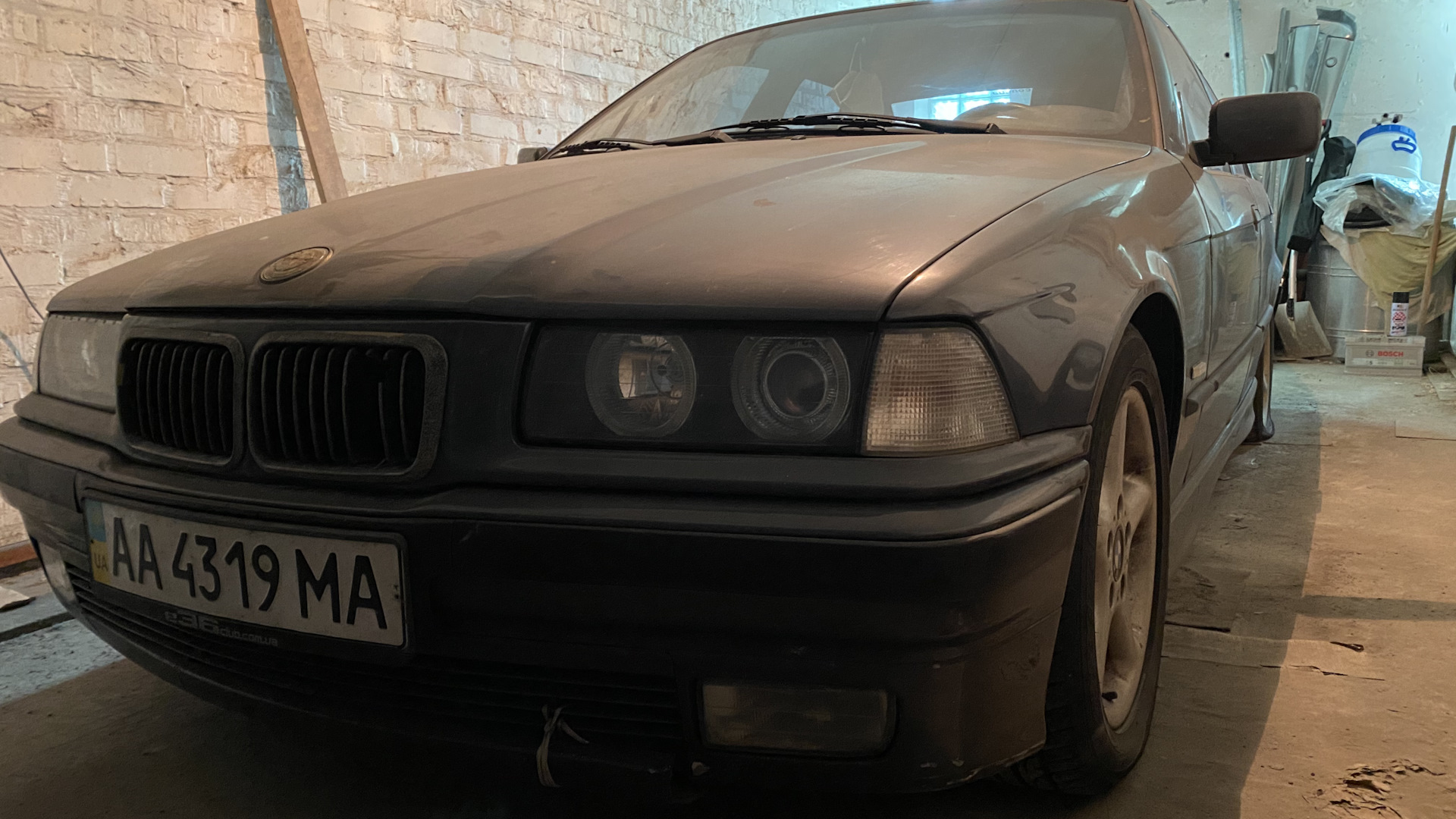 BMW 3 series (E36) 2.3 бензиновый 1998 | 323i «Старушка» на DRIVE2