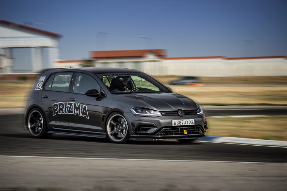Photo from the logbook Volkswagen Golf R Mk7