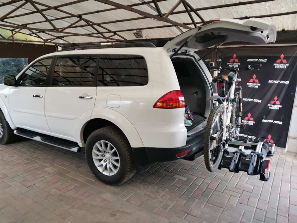 Вело багажник — Mitsubishi Pajero Sport (2G), 2,5 л, 2010 года | просто ...
