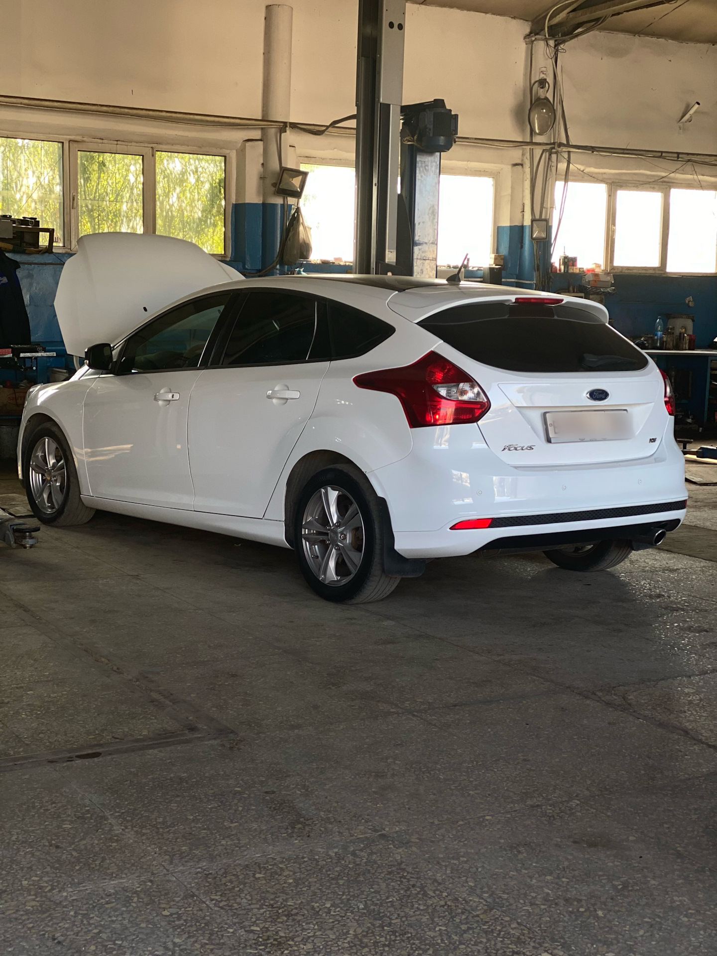 Промежуточное ТО Ford Focus 3 113.336 км — Ford Focus Hatchback III, 2 ...