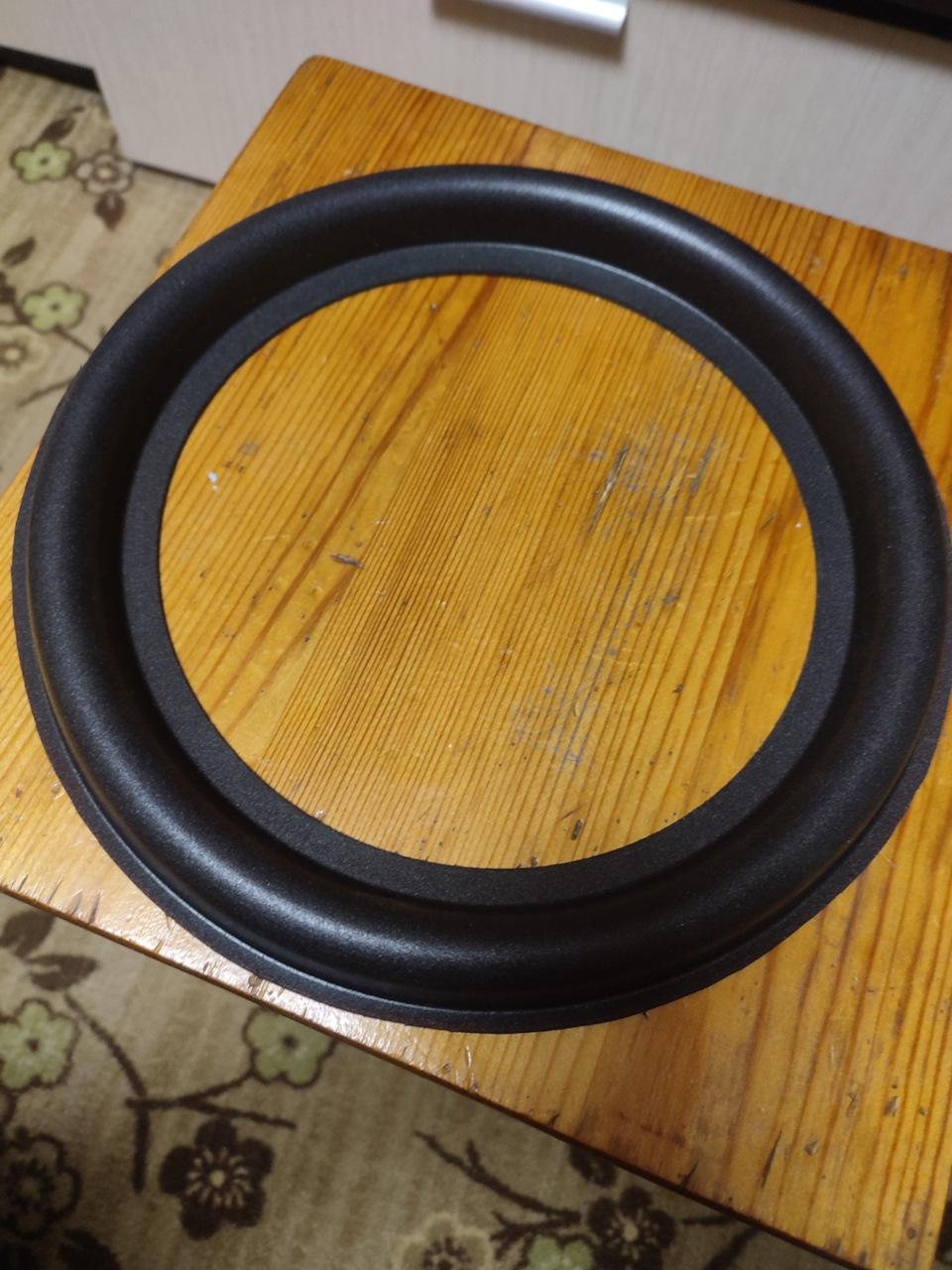 Замена подвеса динамика сабвуфера Jl audio 12w6v2-d4🔊 — Toyota Prius ...