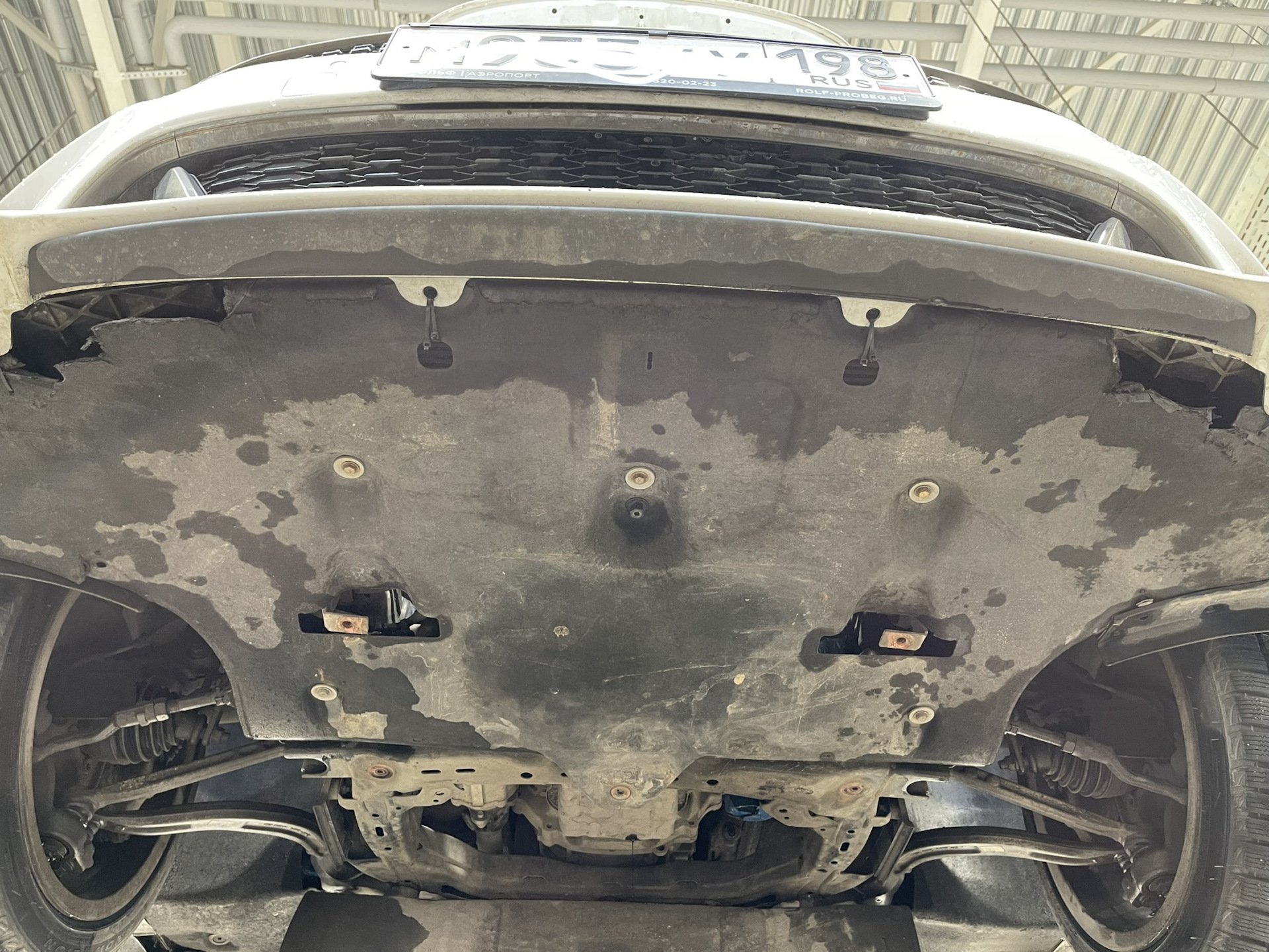 габаритные огни и дневные ходовые огни пдд. прикручены спереди. прикручены спереди. прикручены спереди. тяги реактивные нива шевроле 2131.