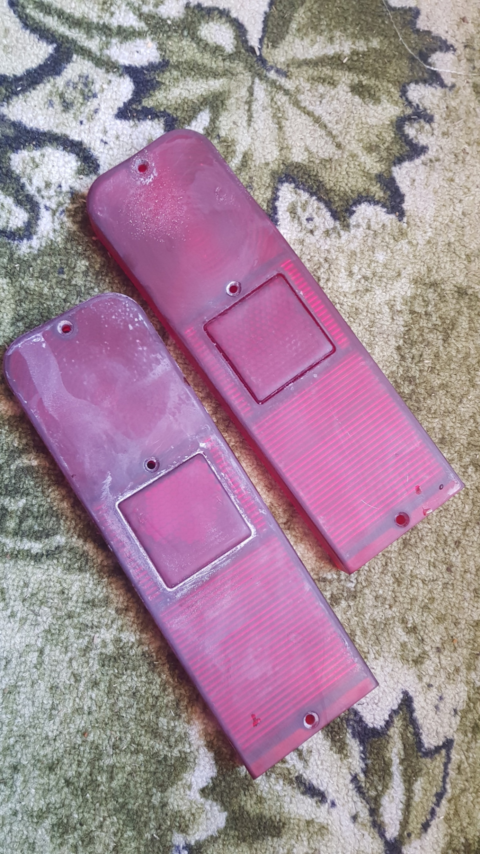 Неудачная попытка покрытия лаком задних фонарей — Москвич 2140, 1,5 л ...