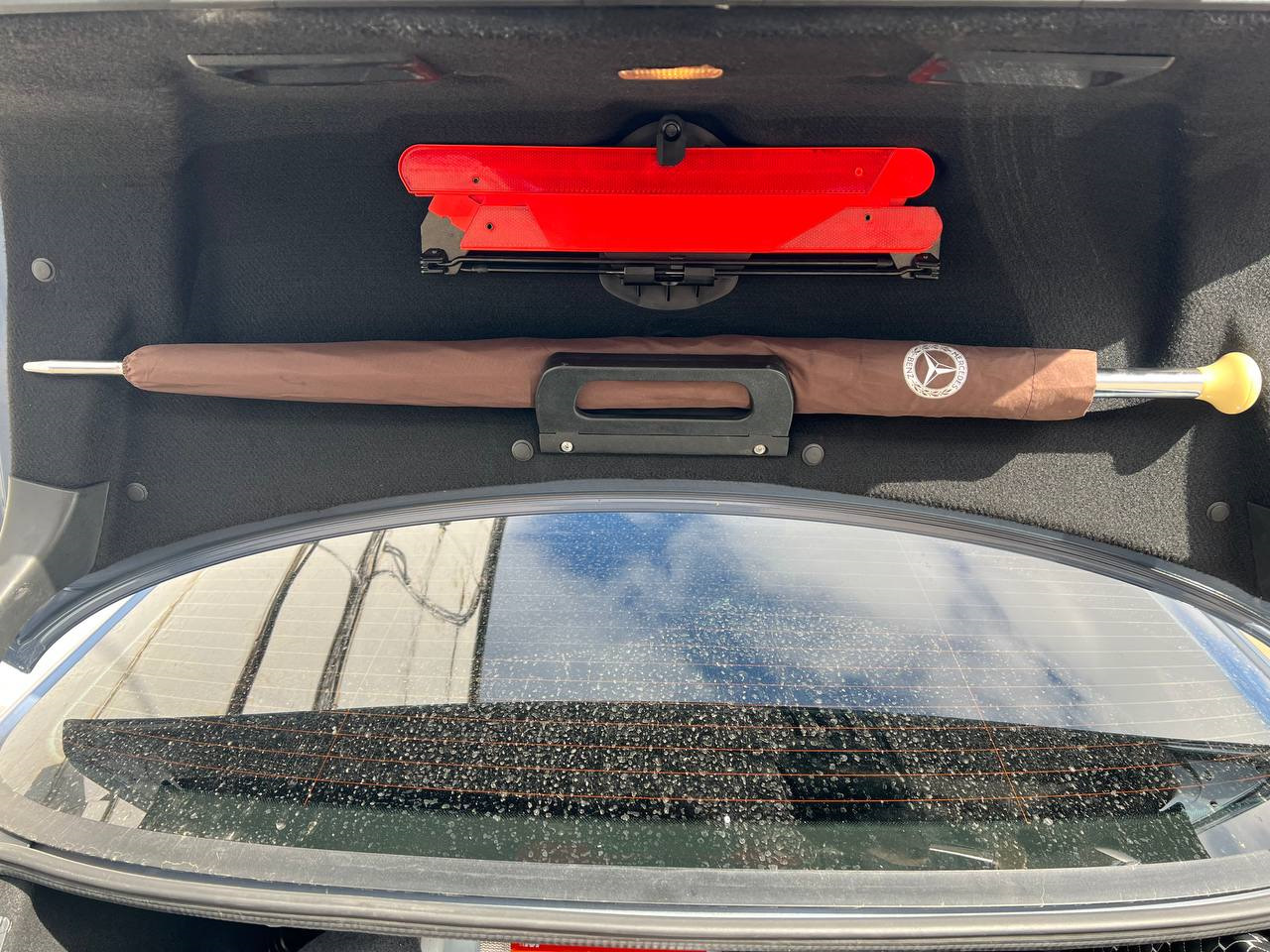 Держатель для зонта от W221 в W211 — Mercedes-Benz E-Class (W211), 4 л ...