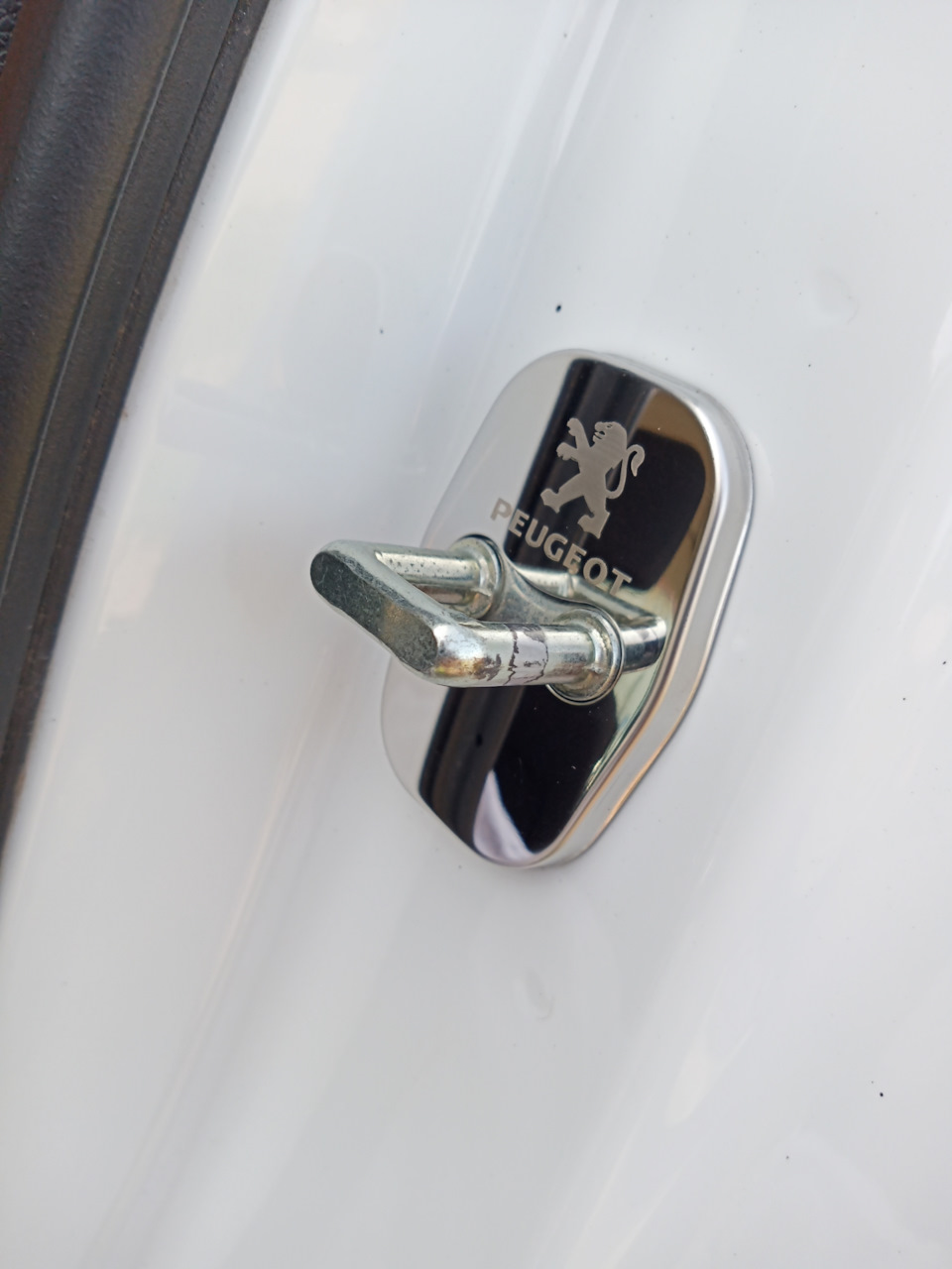 Фото в бортжурнале Peugeot 408 (1G)