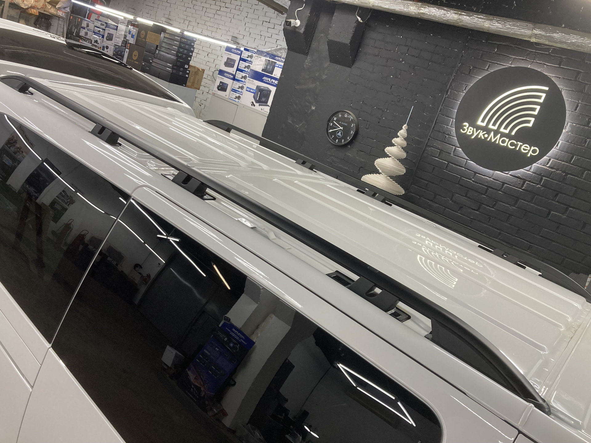 Установка продольных рейлингов в Peugeot Traveller Catbus — Peugeot ...