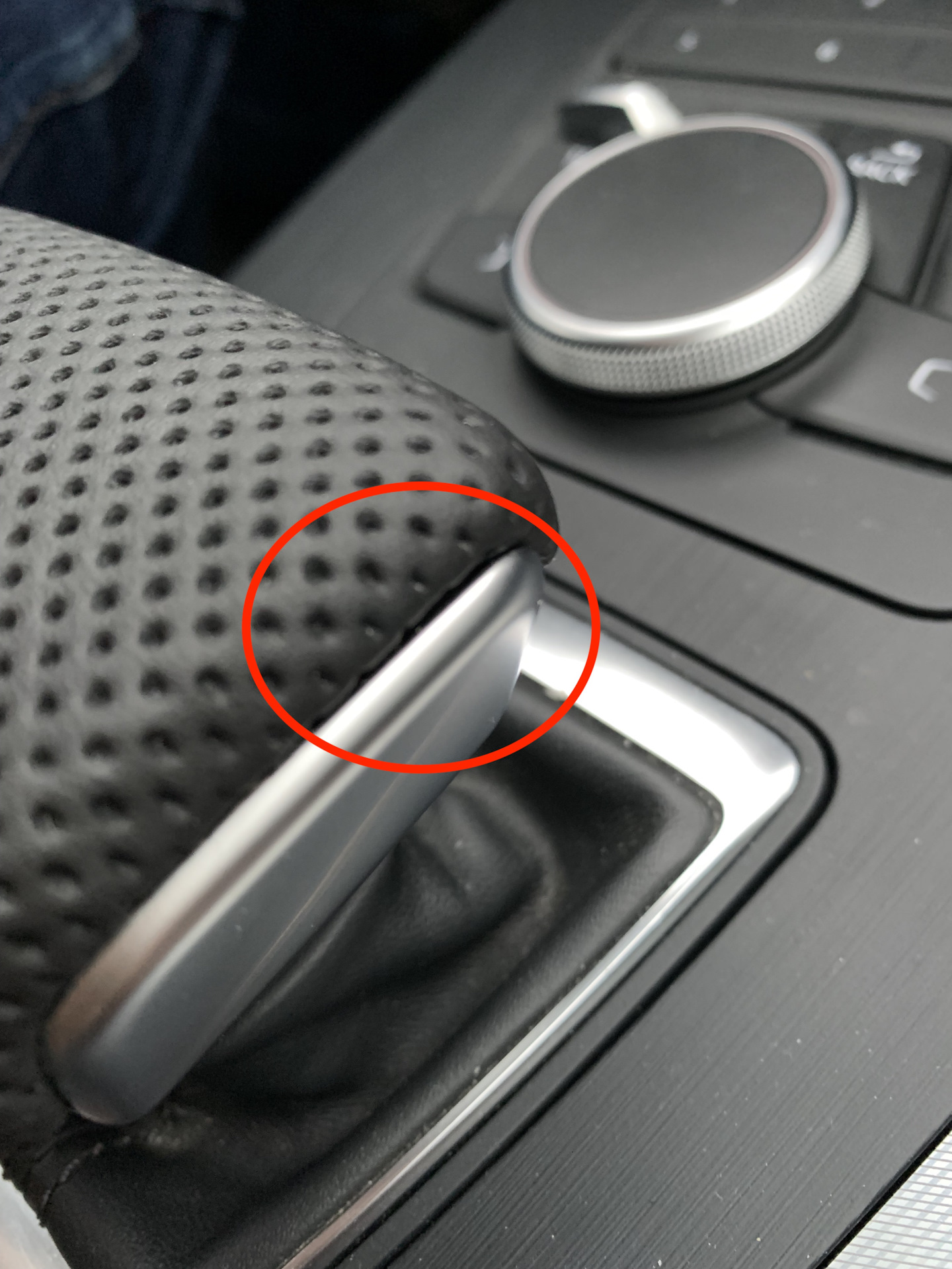 Перфорированная накладка рукоятки АКПП 🇨🇳 💩 — Audi Q5 (2G), 2 л, 2017 ...