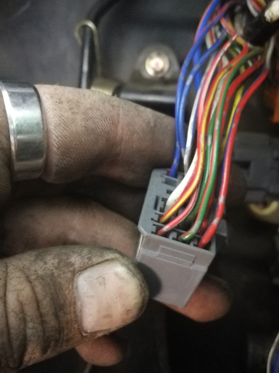 Как снять лючок бензобака шкода йети - 85 фото