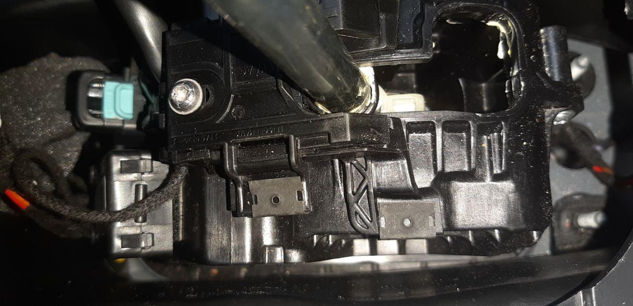 Селектор акпп isuzu elf. Где находится селектор. Ford focus 2 магнит селектора акпп. Селектор b107778aa6. 6.